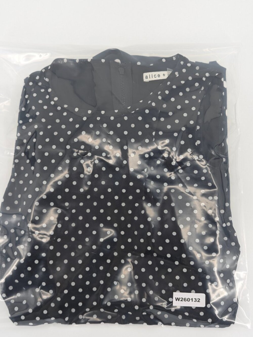NWOT Alice + Olivia Chara polka dot dress sz 6, has stretch, never worn - Picture 16 of 16